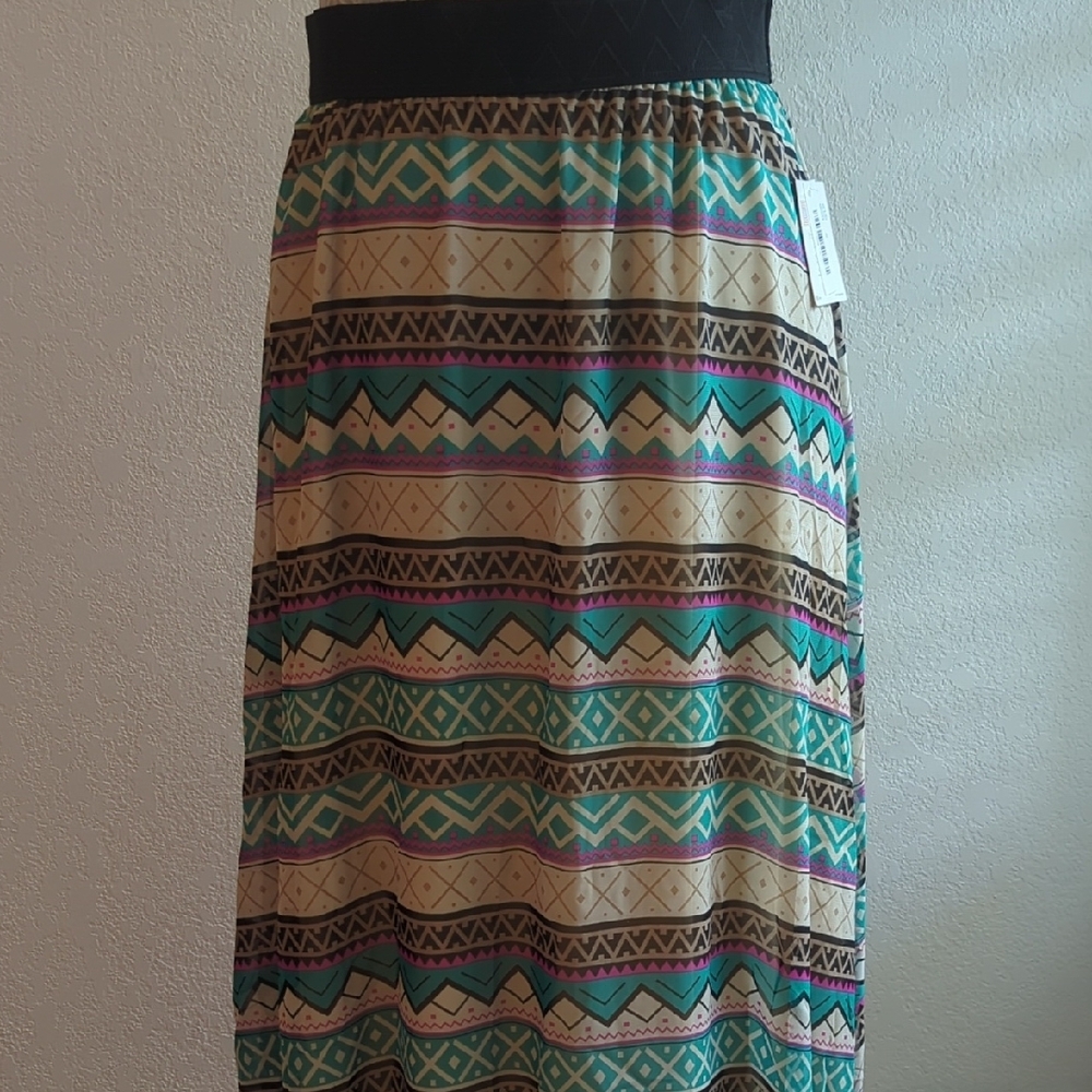 LuLaRoe Lucy.